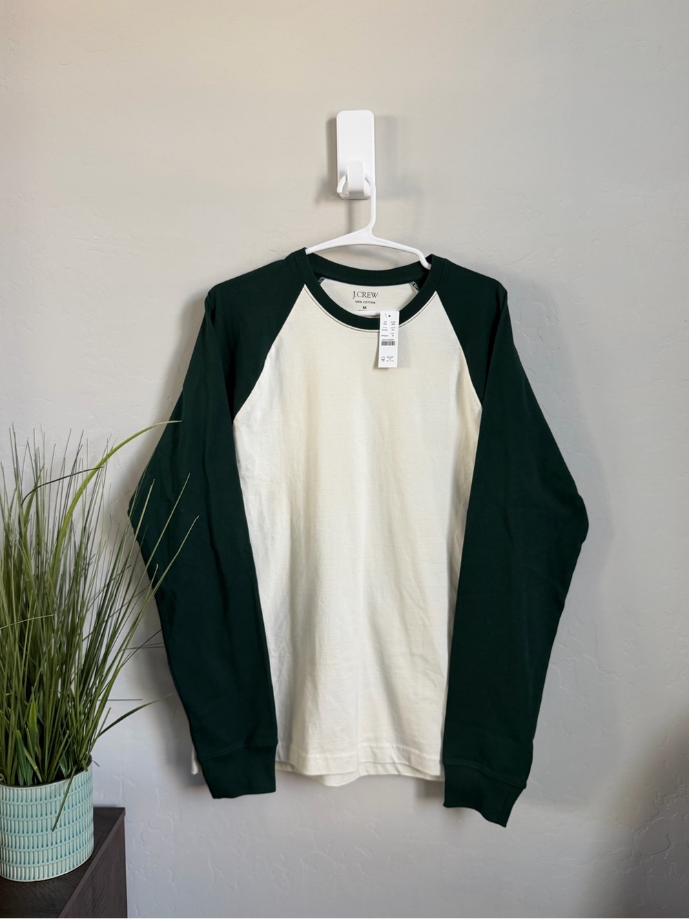 J.Crew Raglan Long Sleeve Tee Green Cream Cotton Shirt NWT Medium BT20